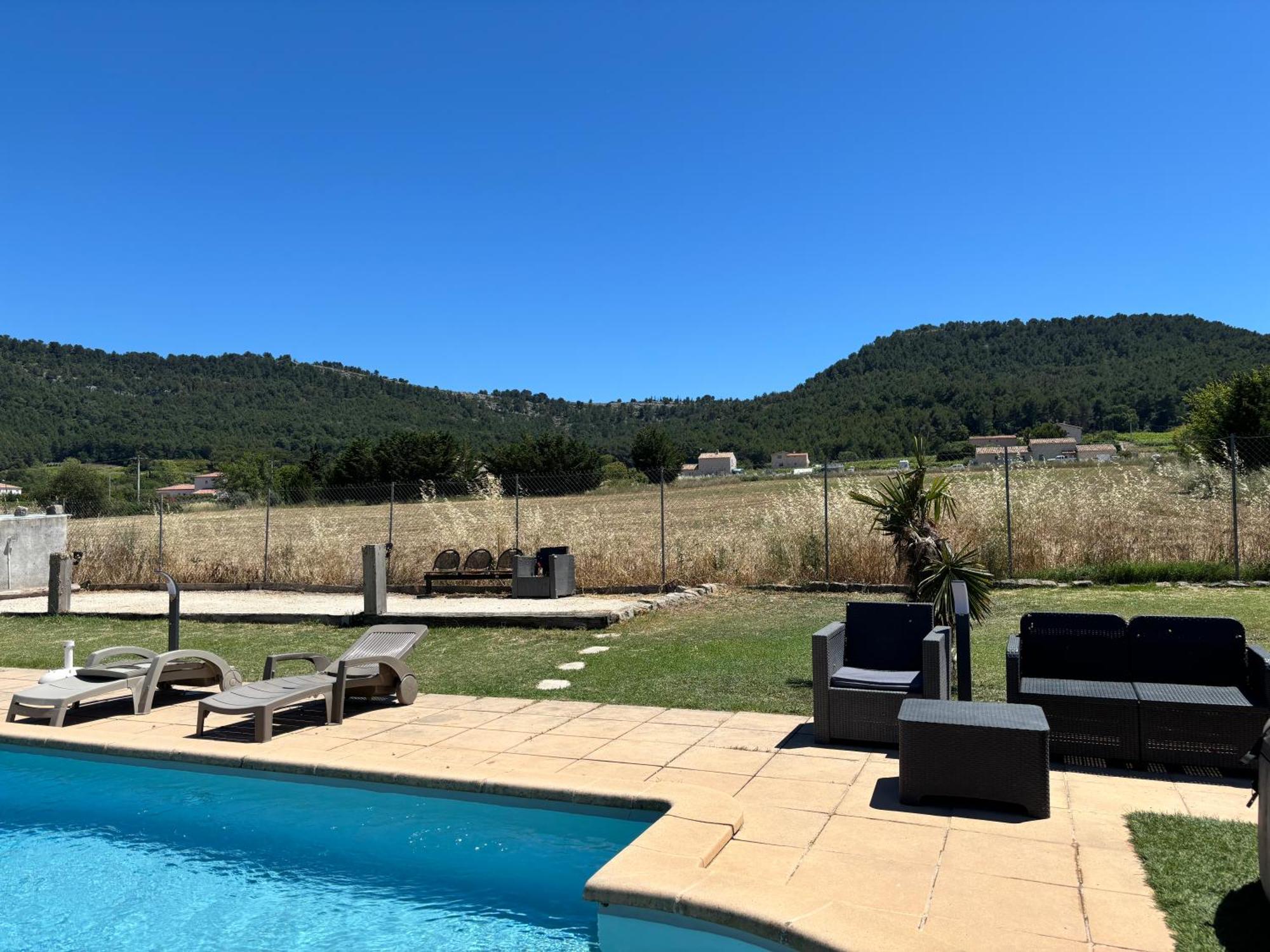 Appart. 4 Pers A 6 Kms De Cassis Avec Acces Piscine Roquefort-la-Bedoule Ngoại thất bức ảnh