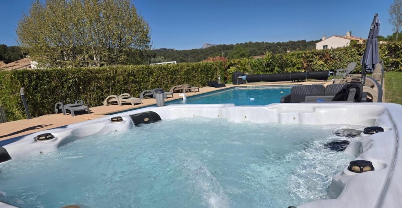 Appart. 4 Pers A 6 Kms De Cassis Avec Acces Piscine Roquefort-la-Bedoule Ngoại thất bức ảnh