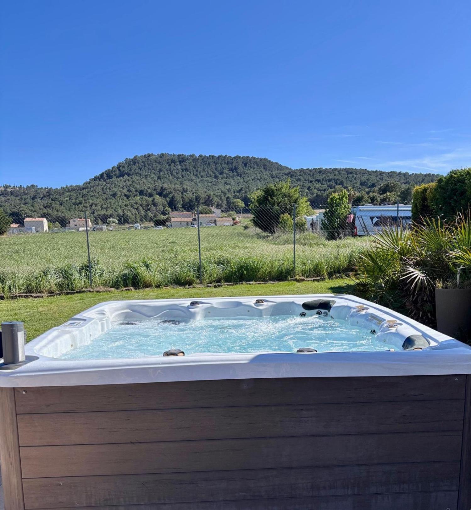 Appart. 4 Pers A 6 Kms De Cassis Avec Acces Piscine Roquefort-la-Bedoule Ngoại thất bức ảnh